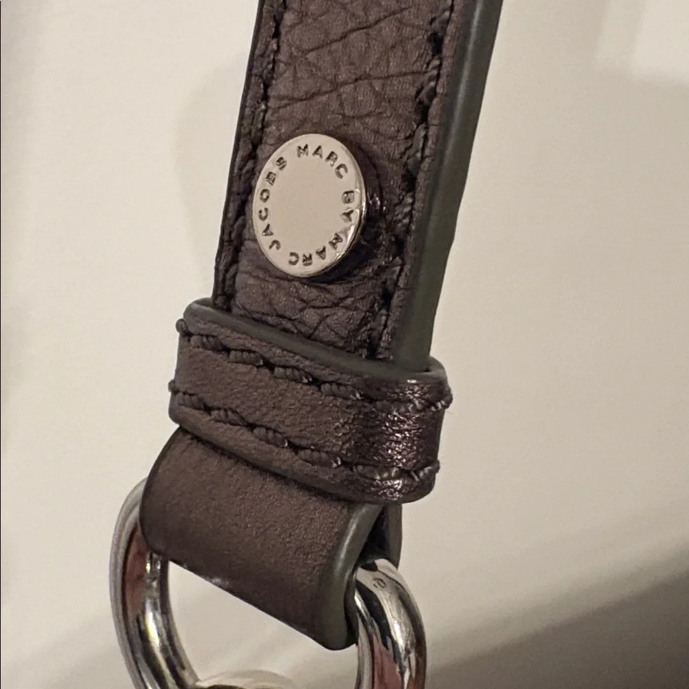 Marc By Marc Jacobs Metallic Leather Crossbody Bag - Picture 6 of 13